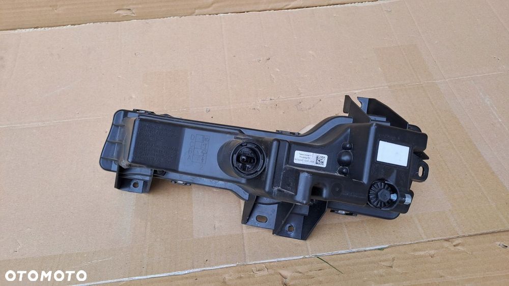 TESLA 3 Y LIFT 20- HALOGEN LED DRL PRAWY PRZÓD PRZEDNI 1507933-00-C UŻYWANY - 4