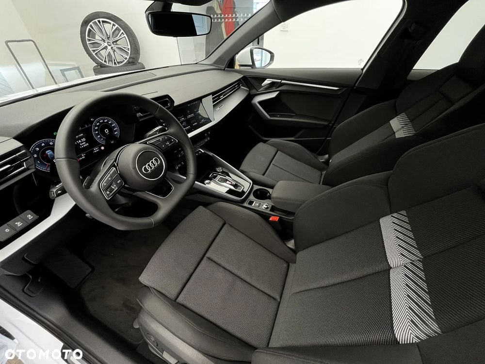 Audi A3 Sportback TFSI mHEV 110 kW Advanced S tronic - 9