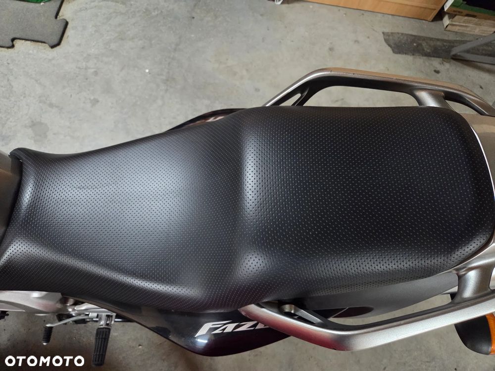 Yamaha FZ6 - 20