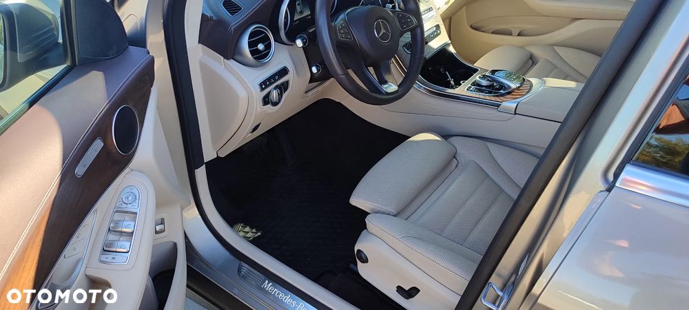 Mercedes-Benz GLC Coupe 250 4-Matic - 11
