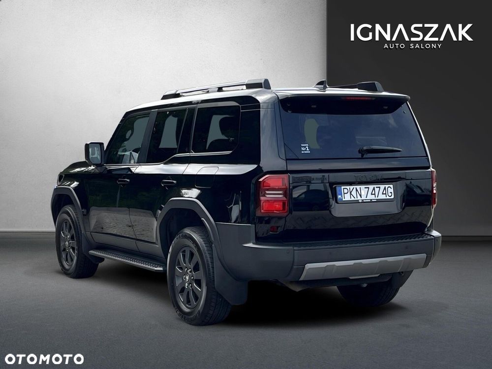 Toyota Land Cruiser - 4
