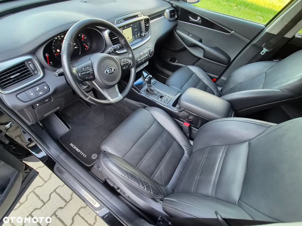 Kia Sorento 2.2 CRDi AWD GT Line - 28