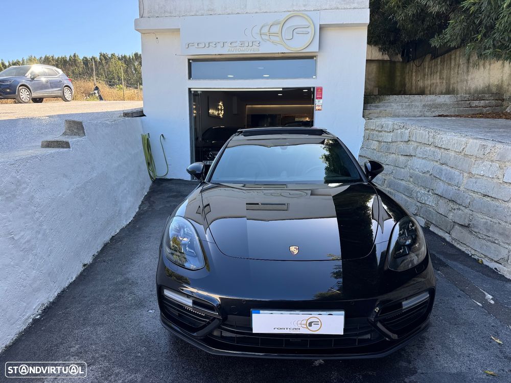Porsche Panamera - 1