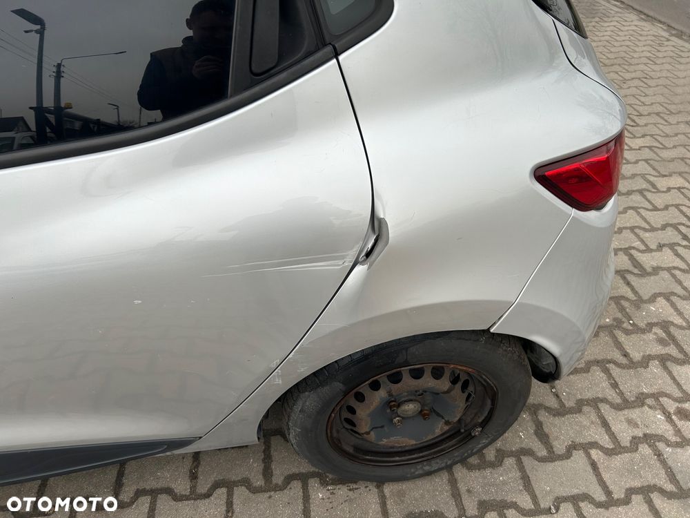 Renault Clio - 12