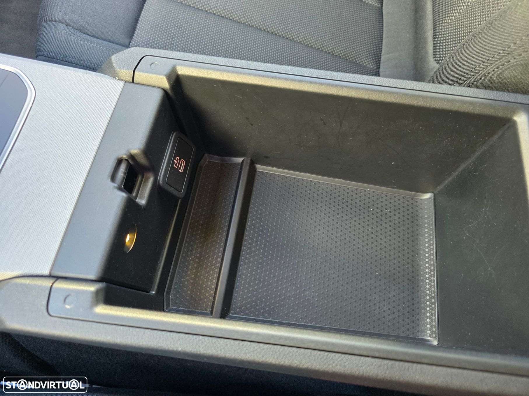 BMW 320 e Touring Corporate Edition Auto - 36