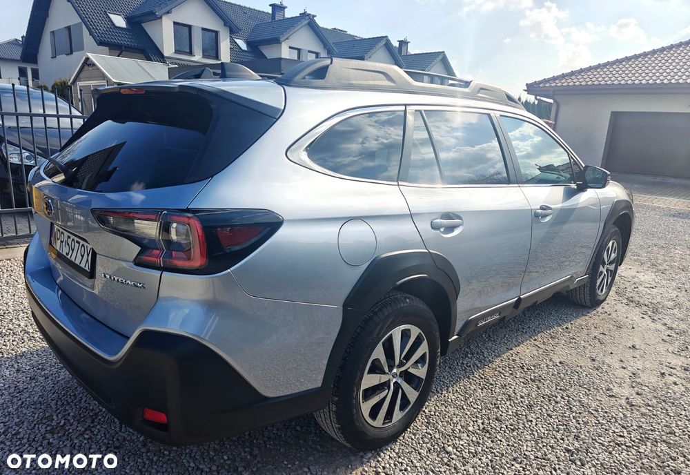 Subaru Outback 2.5i Lineartronic Platinum - 10