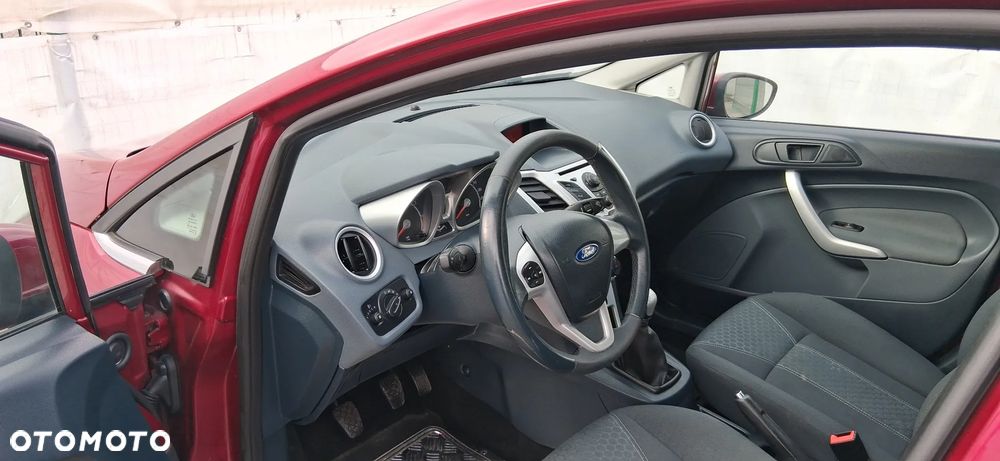 Ford Fiesta 1.25 Titanium - 8