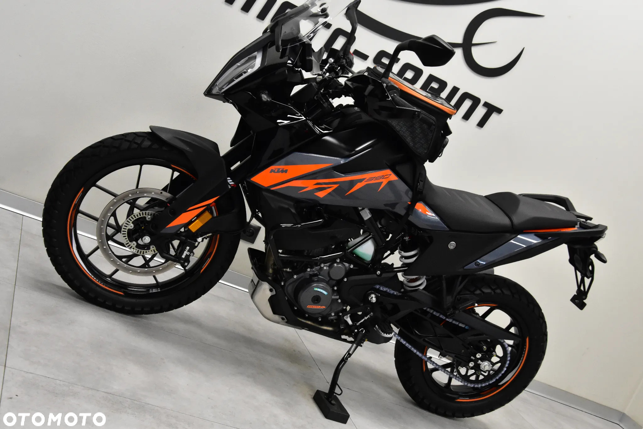 KTM Adventure - 8