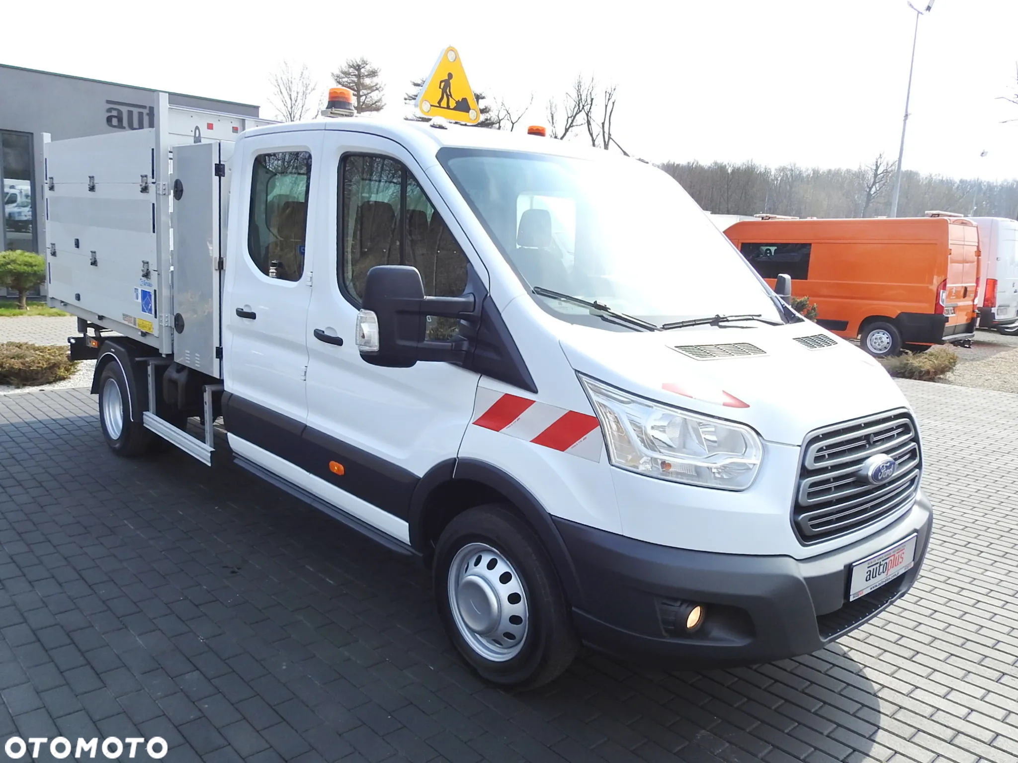 Ford TRANSIT  WYWROTKA PODWÓJNA KABINA DOKA 7 MIEJSC TEMPOMAT LEDY BLIŹNIACZE KOŁA KLIMATYZACJA 130KM [ E38372 ] - 5