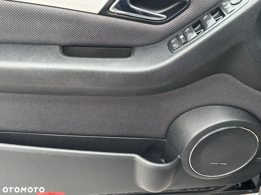 Mercedes-Benz Klasa B 200 SPORT EDITION - 24