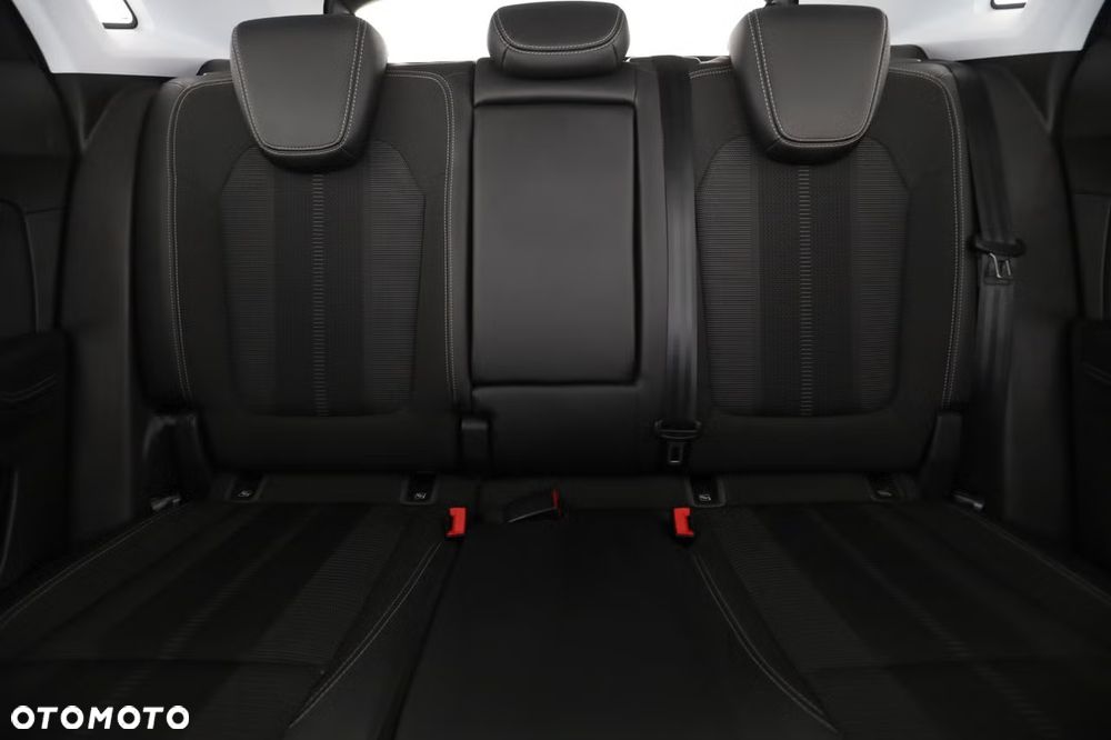 Opel Grandland X 1.2 T Innovation S&S - 24