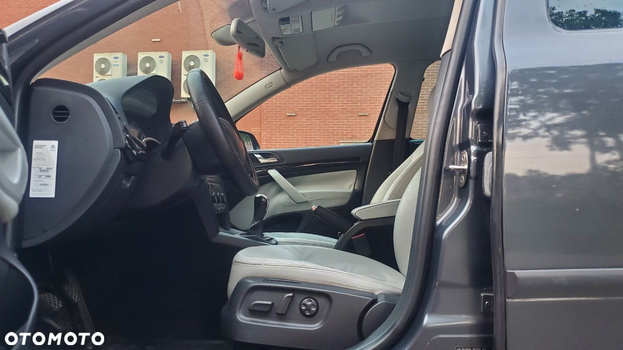 Skoda Octavia 2.0 TDI Ambiente - 12