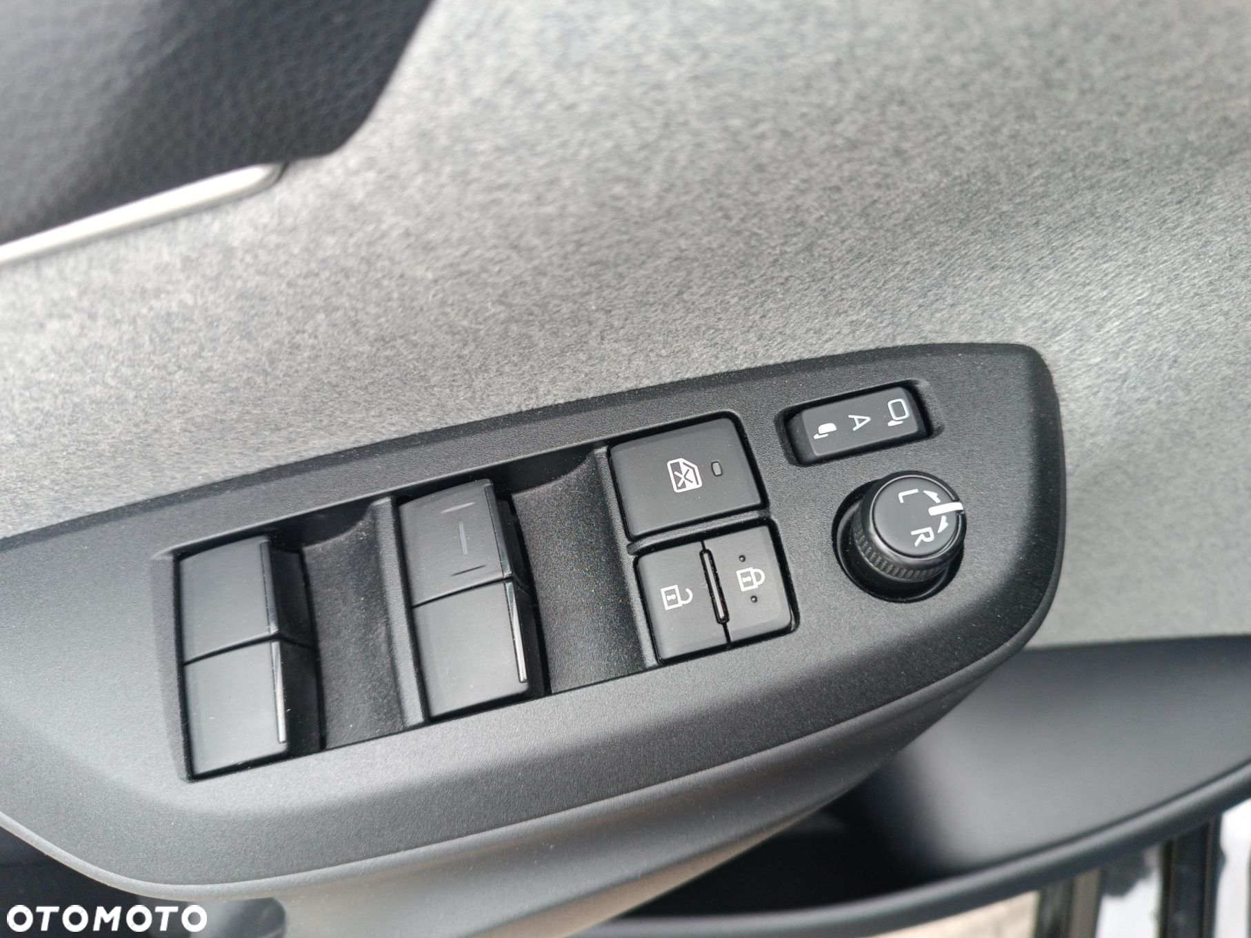 Toyota Yaris - 21