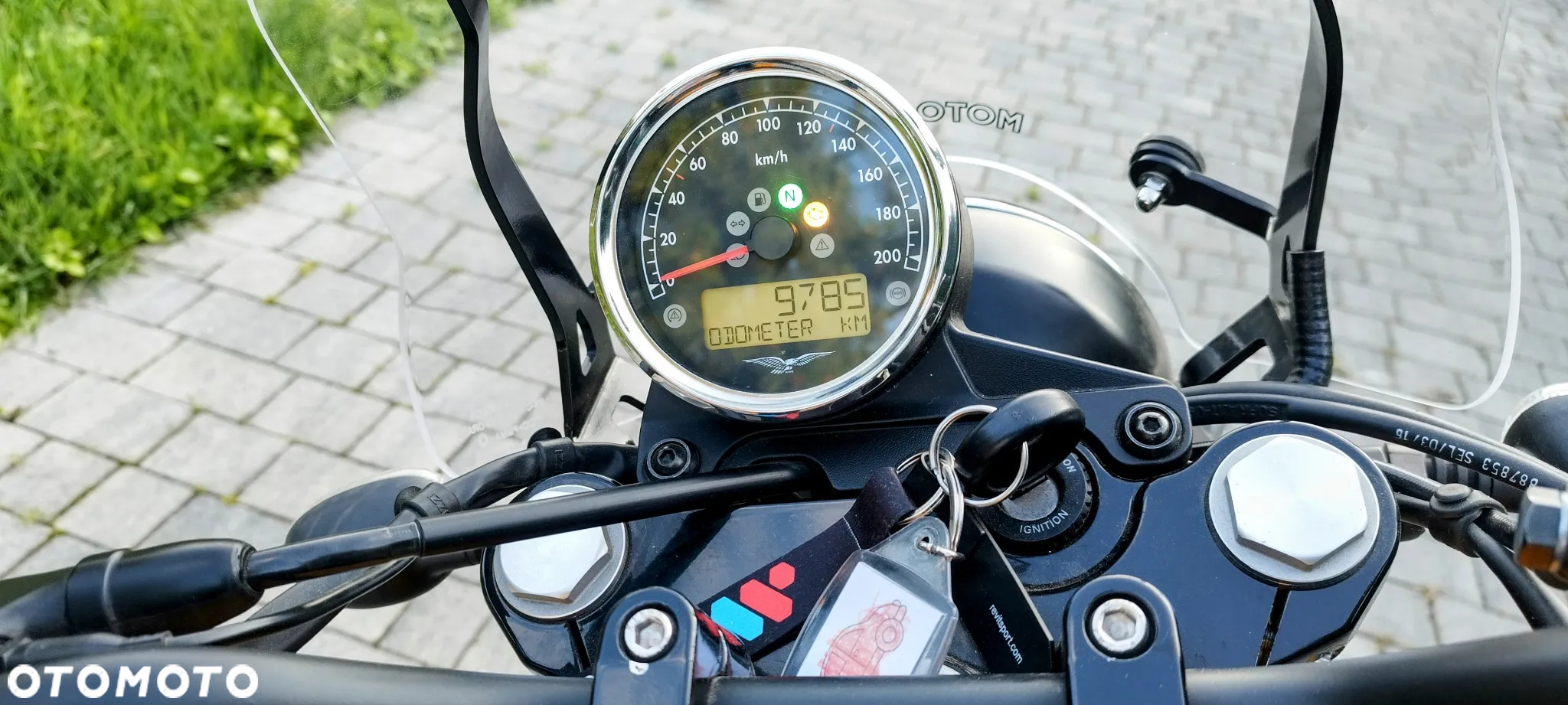 Moto Guzzi Stone - 10