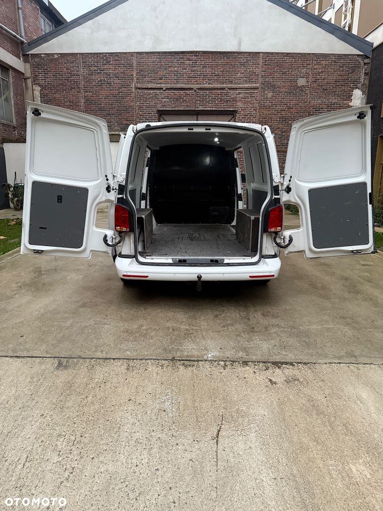 Volkswagen Transporter T6.1 - 20
