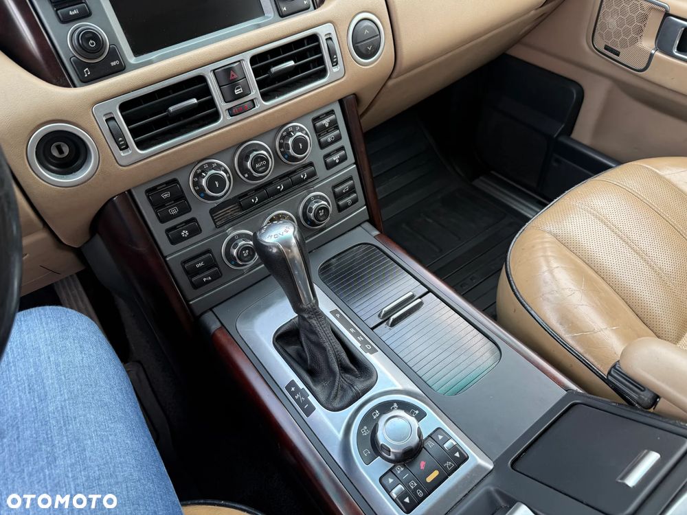 Land Rover Range Rover 3.6TD V8 Vogue SE - 9
