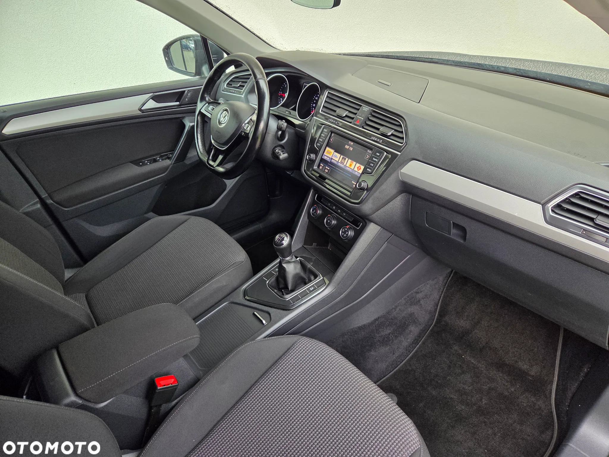 Volkswagen Tiguan - 10