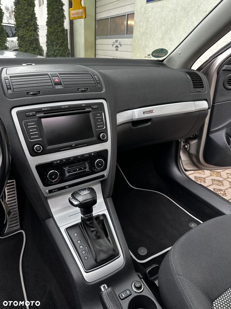 Skoda Octavia 2.0 TDI DPF 4x4 DSG Scout - 8