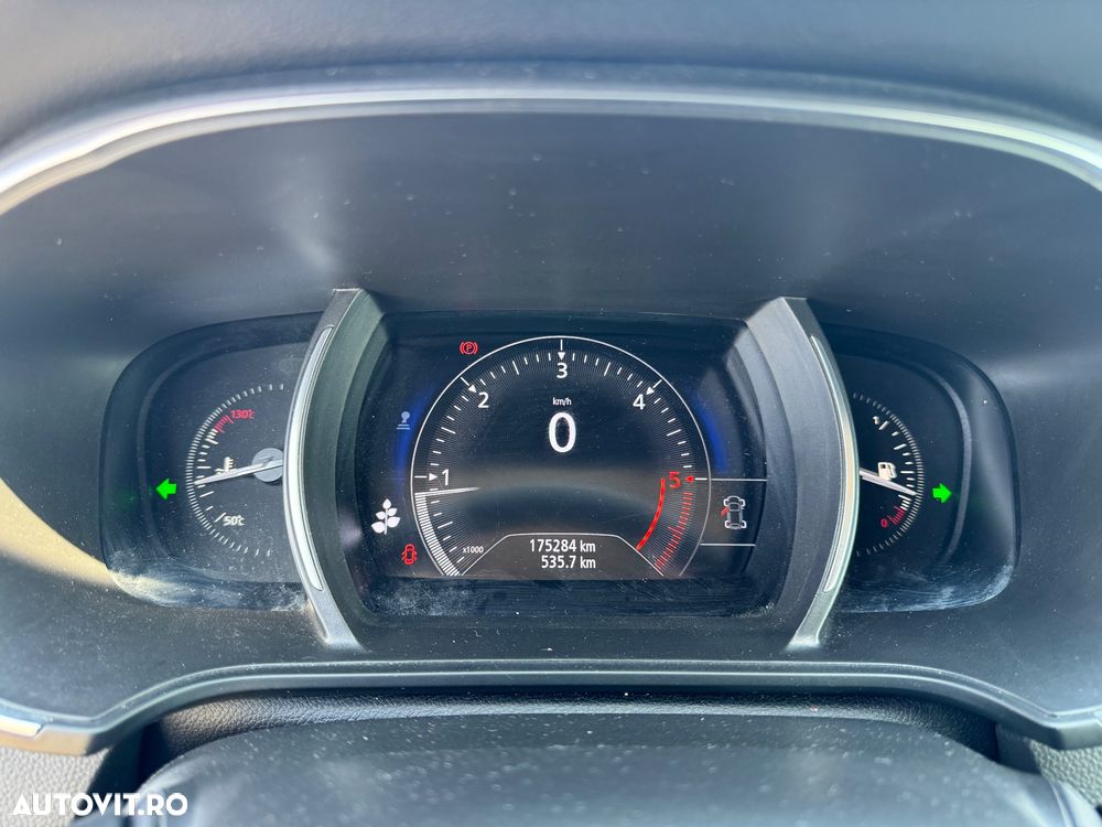 Renault Megane Blue dCi 116 Life - 12