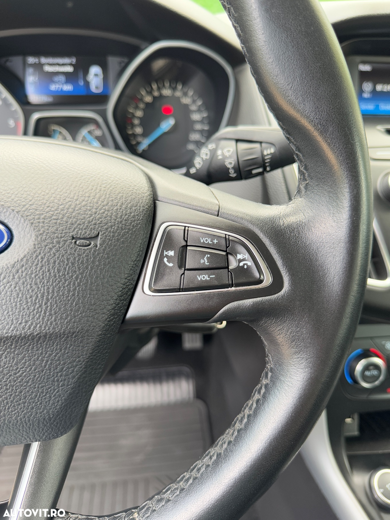 Ford Focus - 15