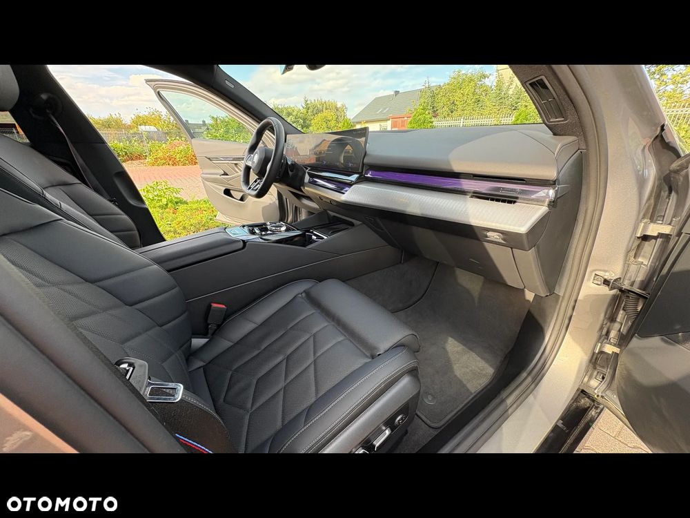 BMW Seria 5 - 13