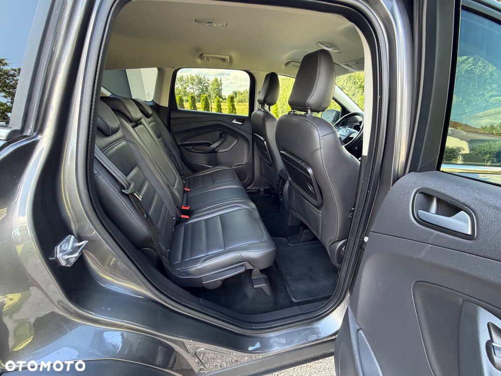 Ford Kuga 2.0 TDCi AWD Titanium - 27