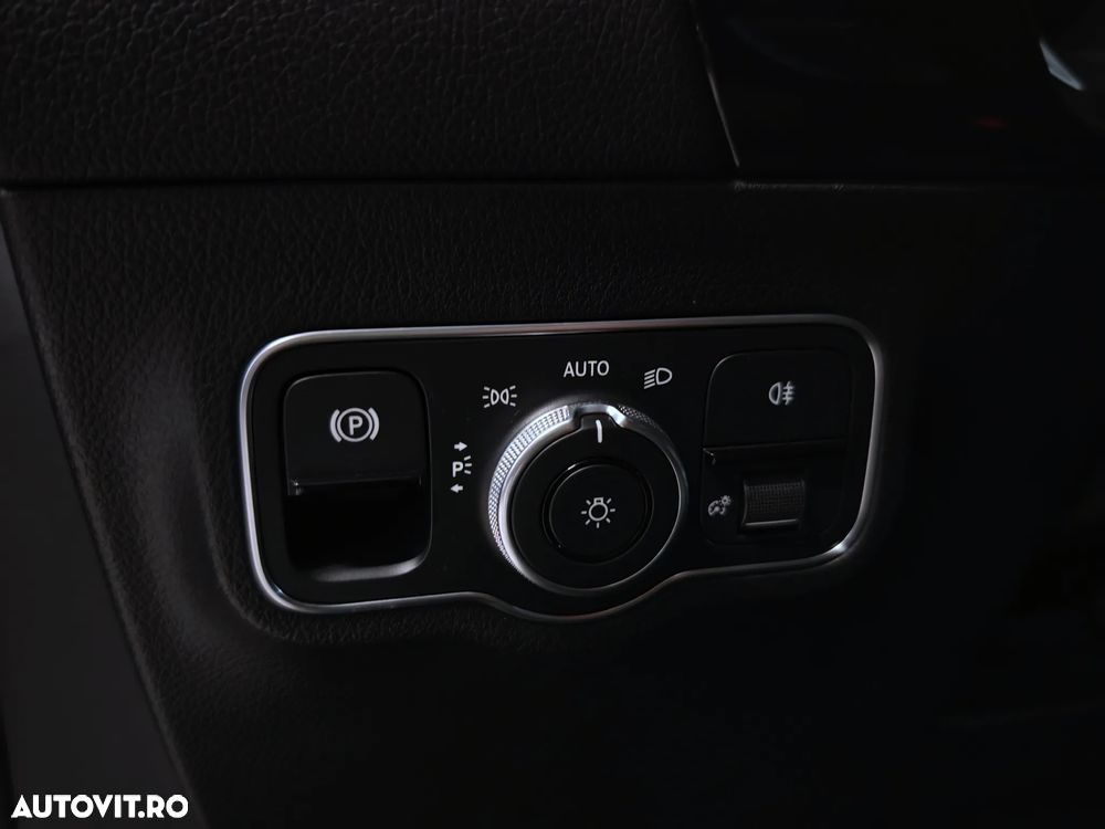 Mercedes-Benz GLA 200 d Aut. - 27