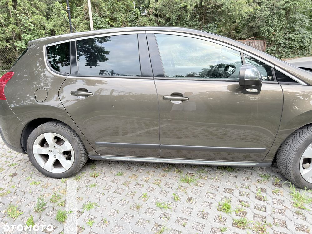 Peugeot 3008 2.0 HDi Premium - 24