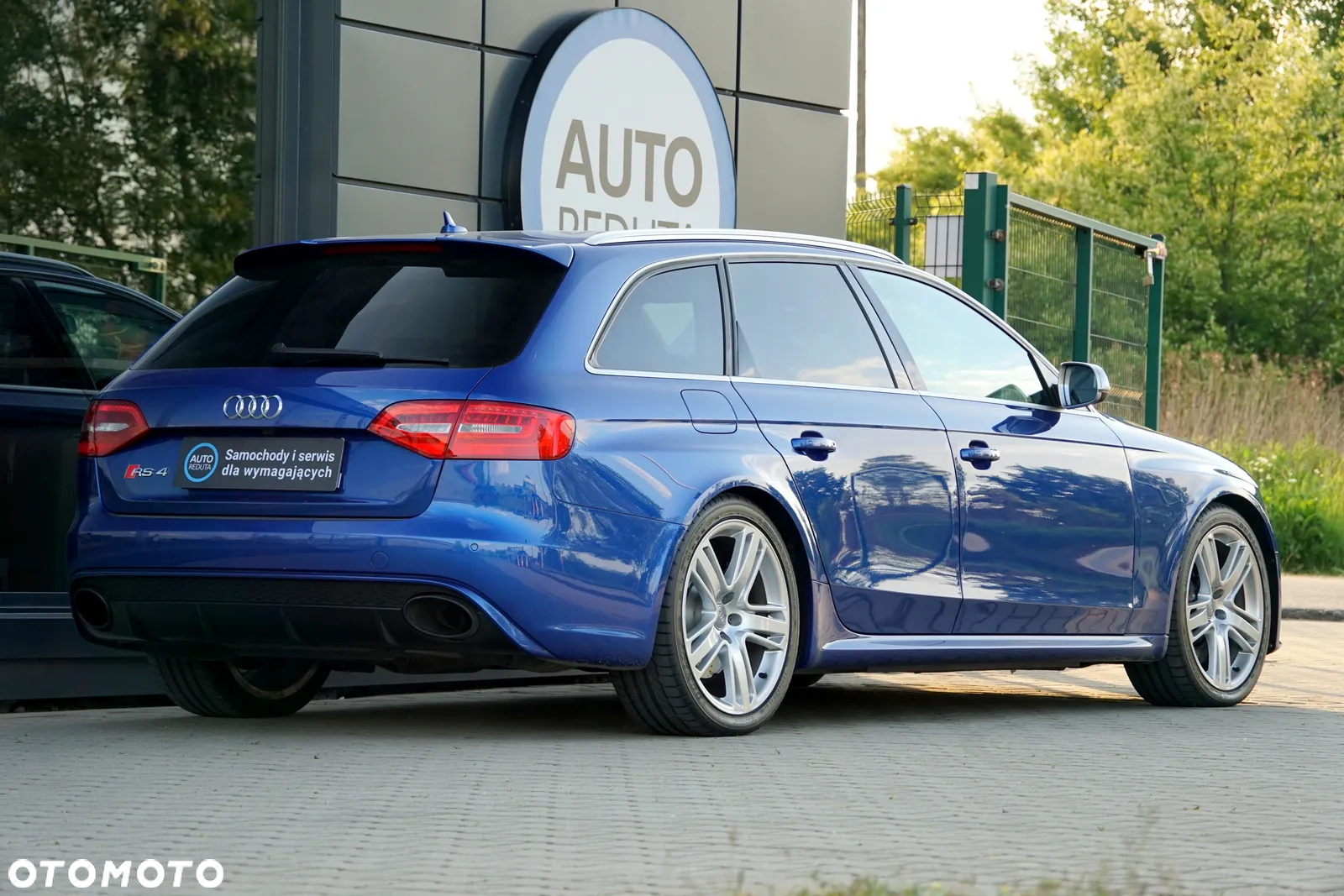 Audi RS4 Standard - 7
