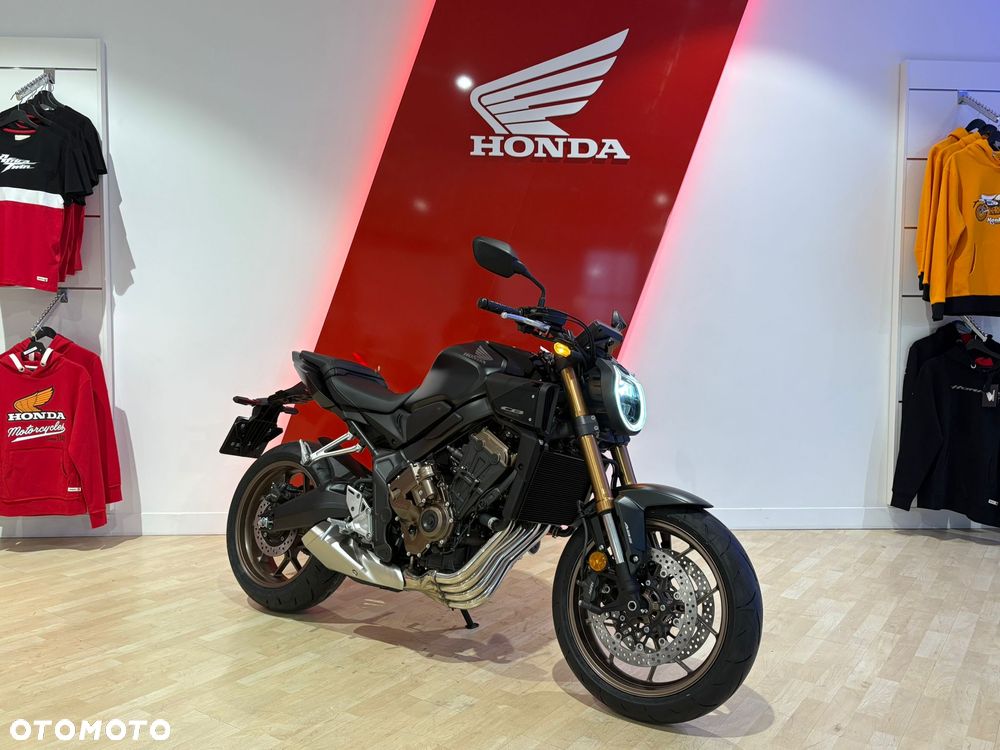 Honda CB - 2