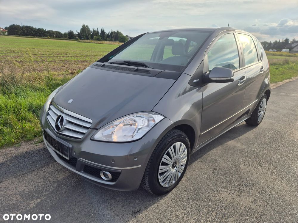 Mercedes-Benz Klasa A 180 BlueEFFICIENCY Avantgarde Special Edition - 2