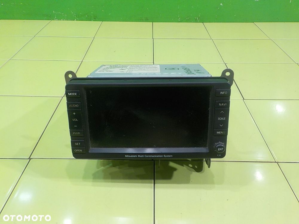 MITSUBISHI OUTLANDER II 2.0 DID 08r 06-10 5D radio CD 8750A143 - 1
