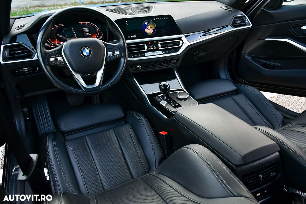 BMW Seria 3 330i xDrive AT - 13