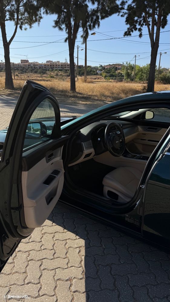 Jaguar XF 2.0 D Prestige Aut. - 17