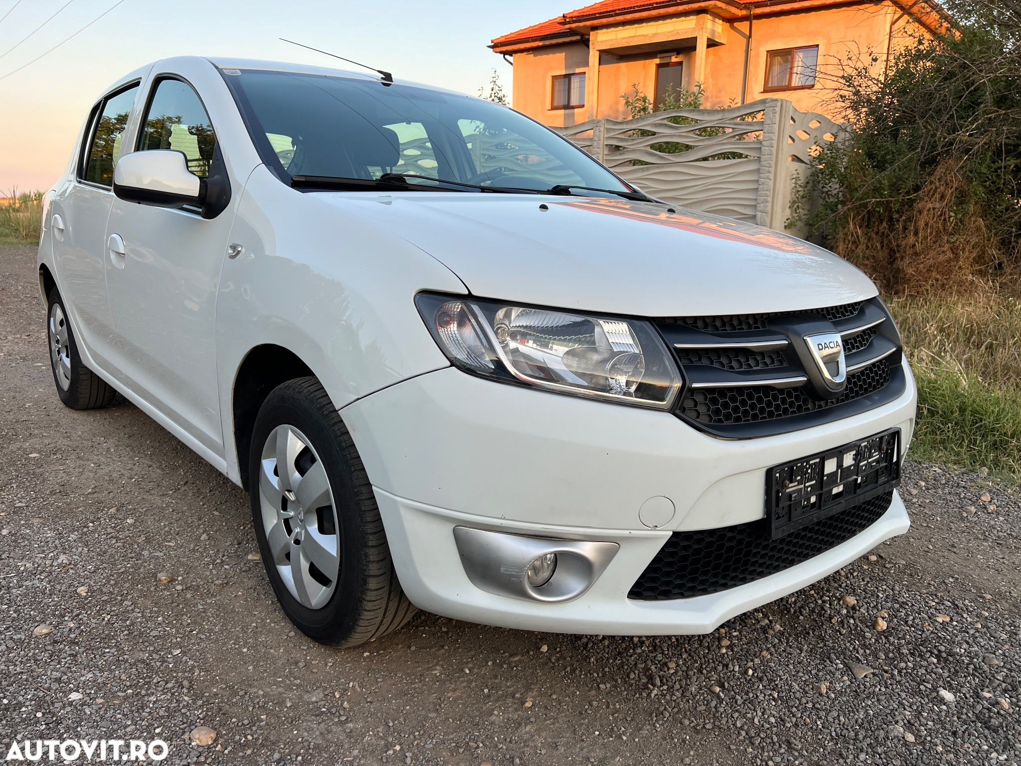 Dacia Sandero 1.2 Acces - 9