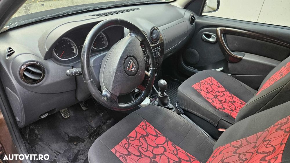 Dacia Duster 1.5 dCi 4x2 Ambiance - 6