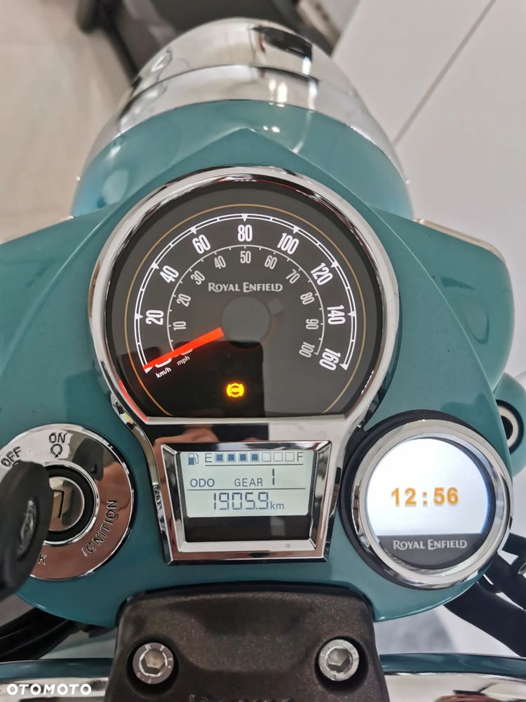 Royal Enfield Classic - 4