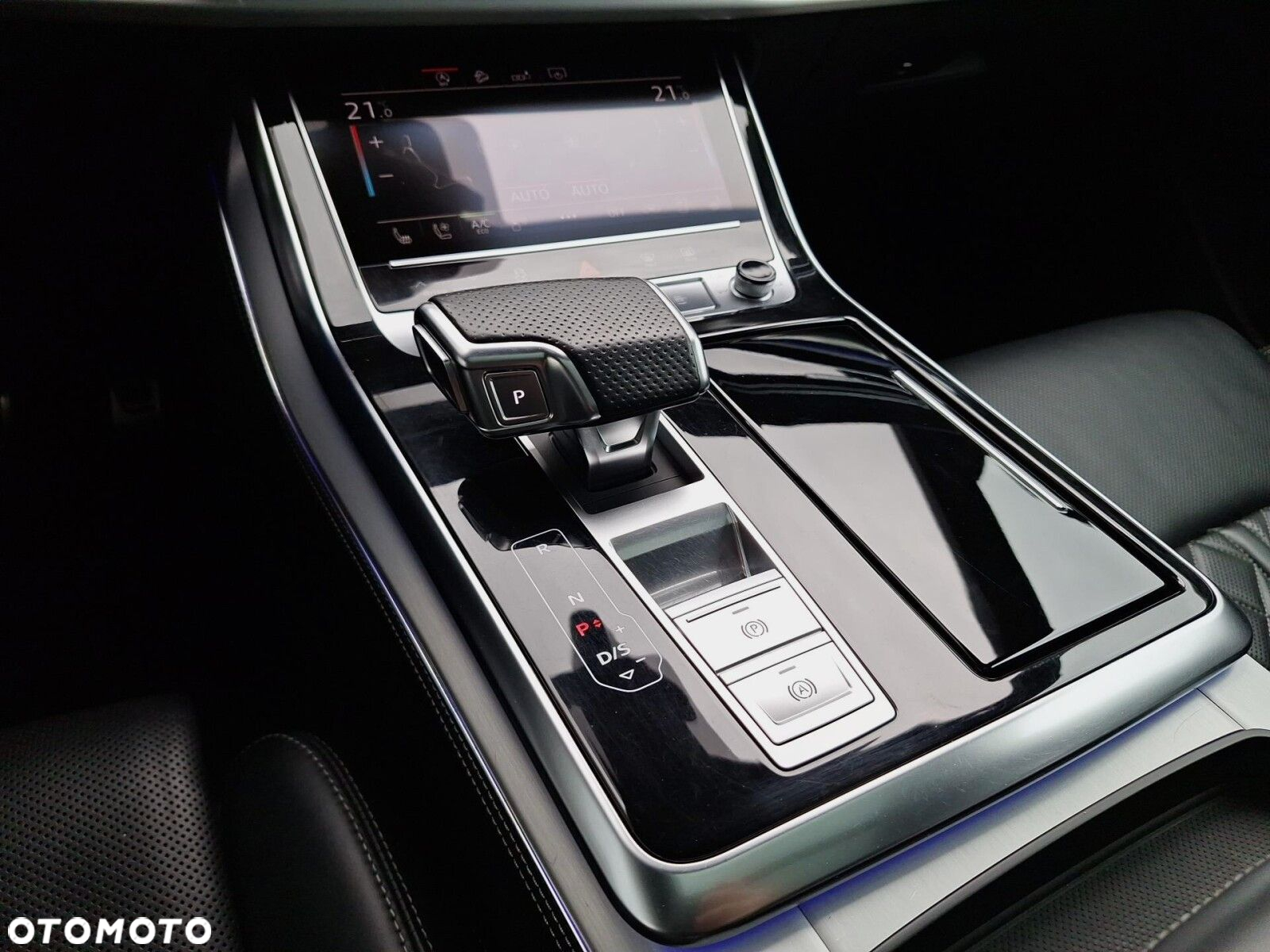 Audi SQ8 - 15