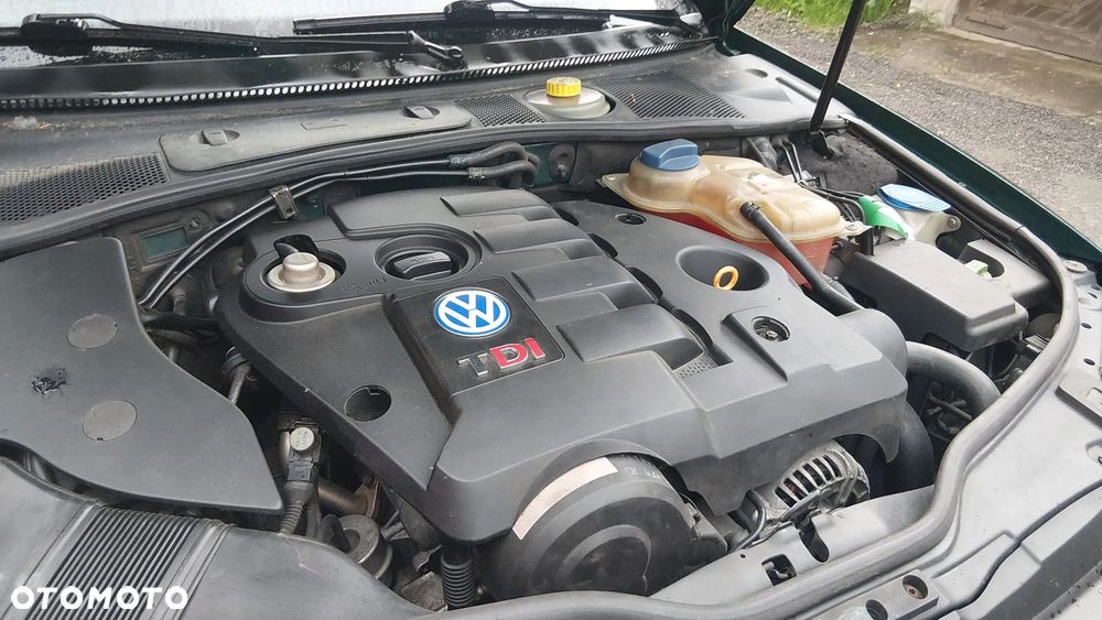 Volkswagen Passat 1.9 TDI Trendline - 12
