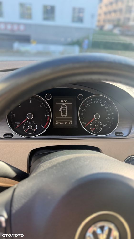 Volkswagen Passat 2.0 TDI Comfortline - 7