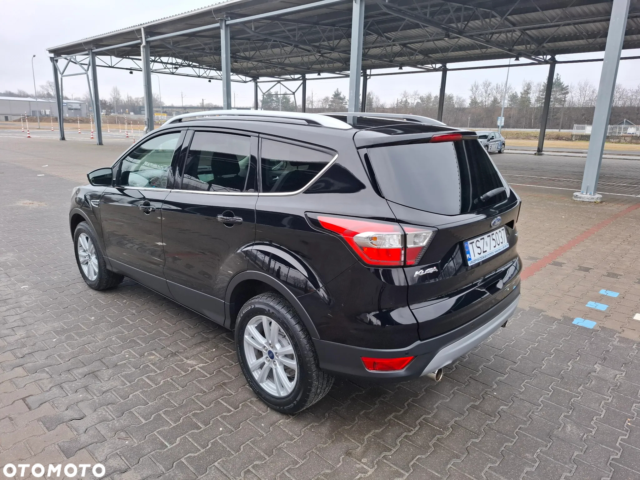 Ford Kuga - 3