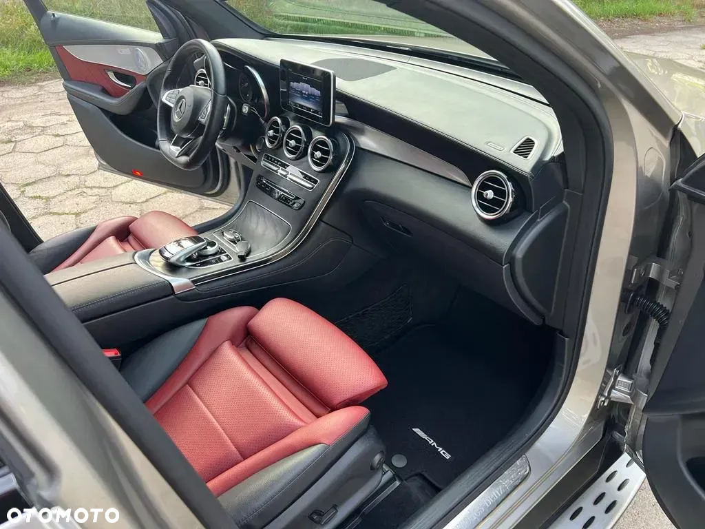 Mercedes-Benz GLC Coupe 250 4-Matic - 11