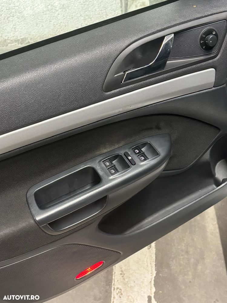 Skoda Octavia 1.6 TDI Ambiente - 3