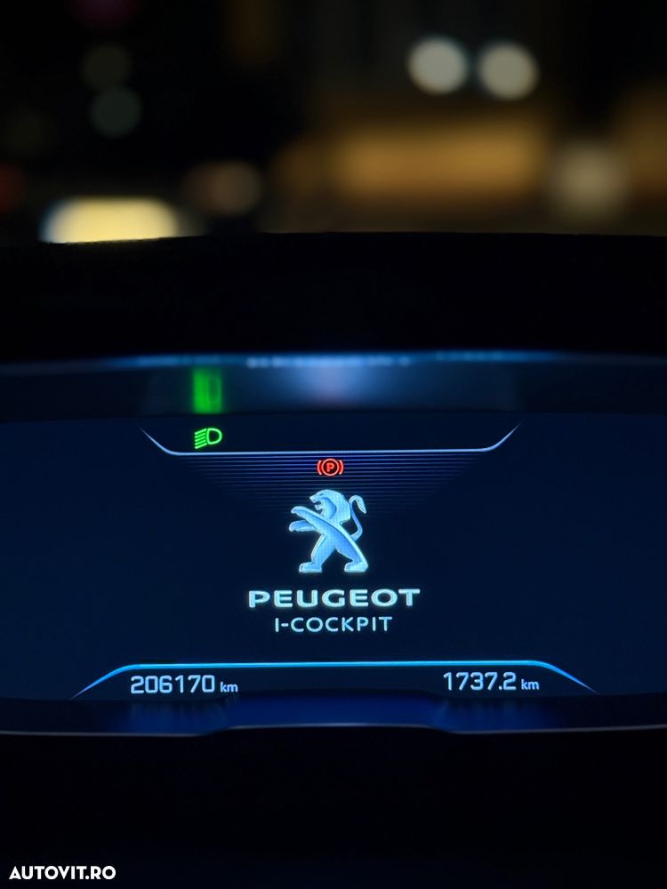 Peugeot 3008 1.2 PureTech Turbo S&S EAT8 Allure - 15