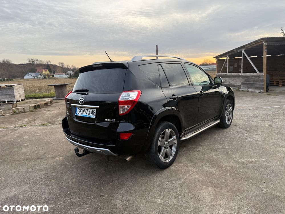 Toyota RAV4 2.2 D-CAT Premium - 7