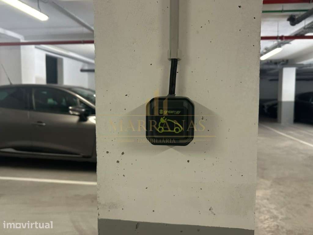 Lugar de Garagem para Arrendamento - Lordelo, Paredes - Grande imagem: 2/6