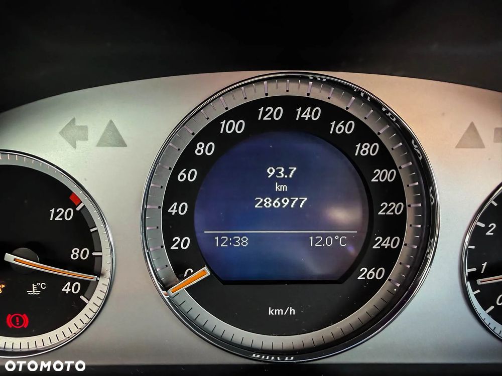 Mercedes-Benz Klasa C C-Klasse Avantgarde - 32