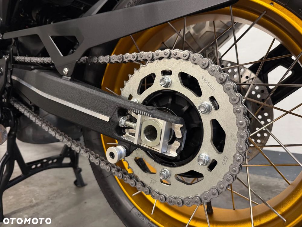 QJMOTOR SRT 800SX - 8