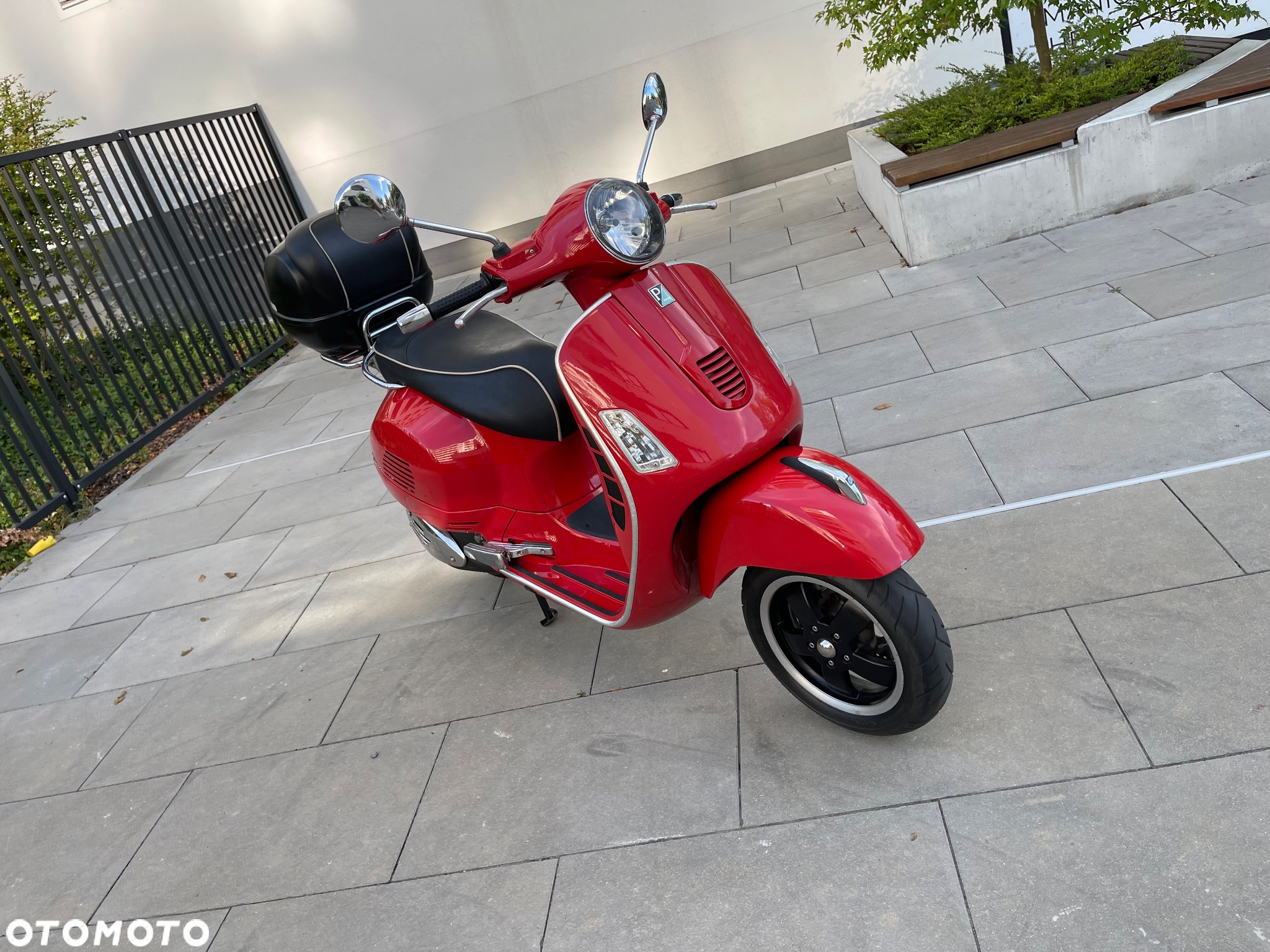 Vespa GTS - 17