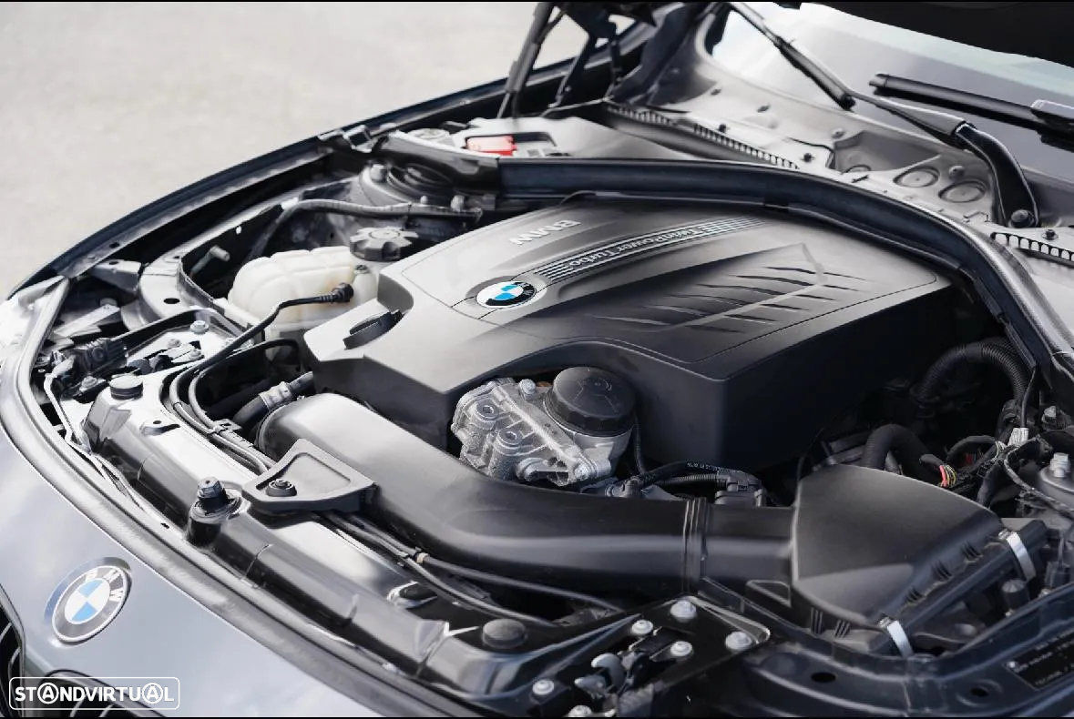BMW 335 i Touring xDrive Pack M Auto - 4